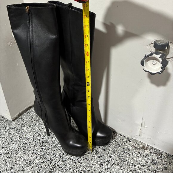 Yves Saint Laurent EXCELLENT Leather boots - Picture 4 of 15